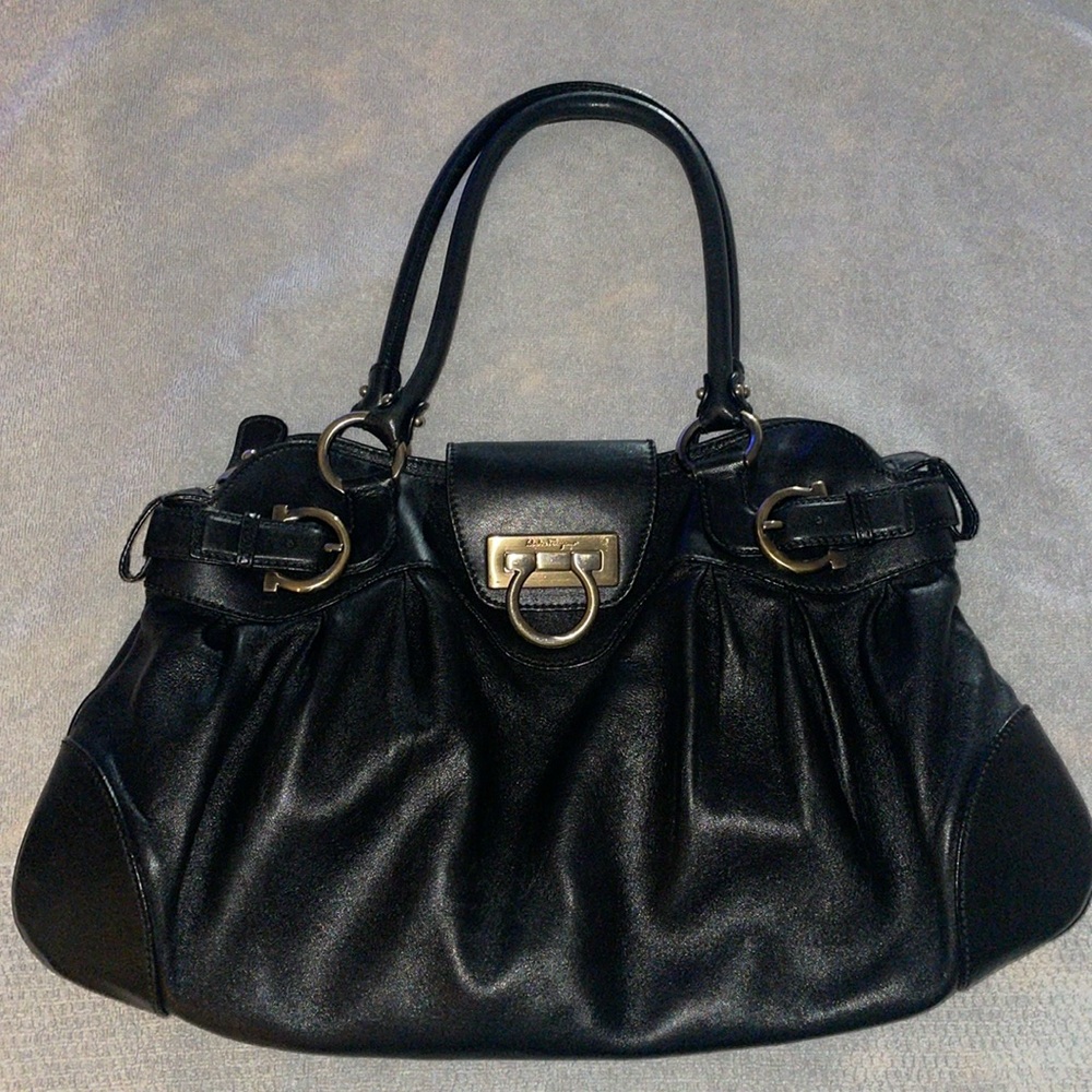 Authentic leather Ferragamo Purse